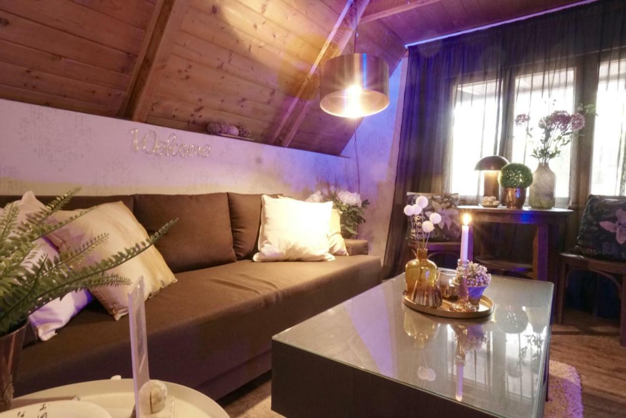 Nadi'S Holiday Home - Heart Of Woods, Szentendre Island Szigetmonostor Exterior photo