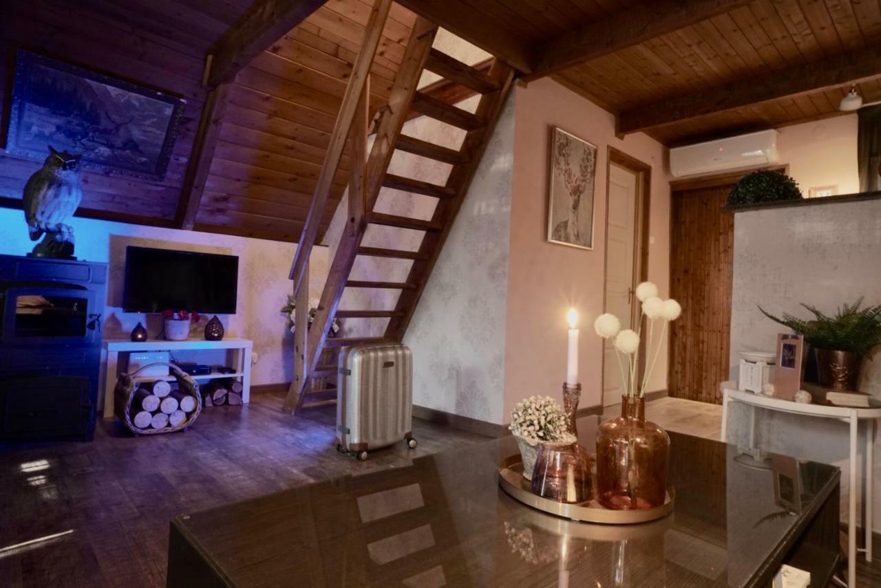Nadi'S Holiday Home - Heart Of Woods, Szentendre Island Szigetmonostor Exterior photo